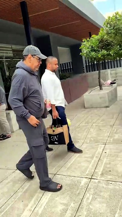 Fernando Villalona, "El Mayimbe", está nuevo tras ser dado de alta