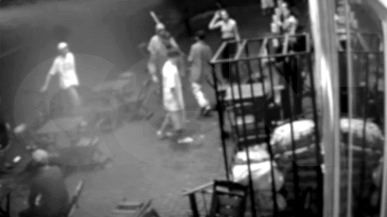 Imagens fortes: Vídeo mostra jovem sendo espancado com pedaços de pau no Riviera