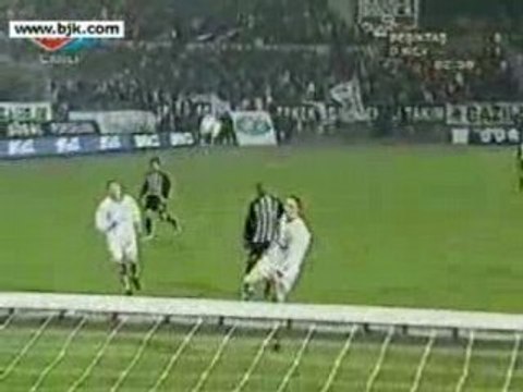 muhtesem bir golllllll (Pascal Nouma) Besiktas - DinamoKiev