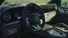 Der neue Mercedes-Benz GLE - Neue Ausstattungsfarben, Ambient-Styles, neue Zierelemente, bewährte Lenkrad-Bedienung