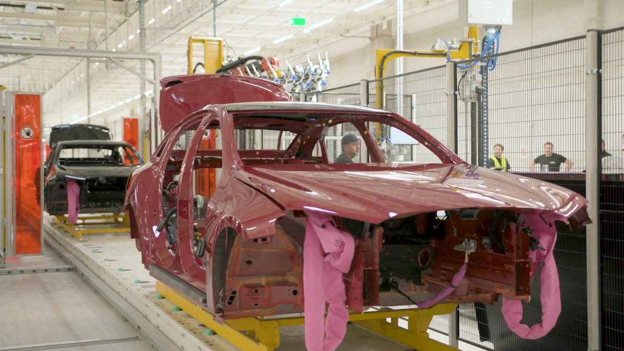 Mercedes-Benz Kecskemét plant extension - Interior Assembly
