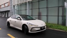 MG accelerates into next era of intelligent mobility - One Touch Kerbside on unmarked space
