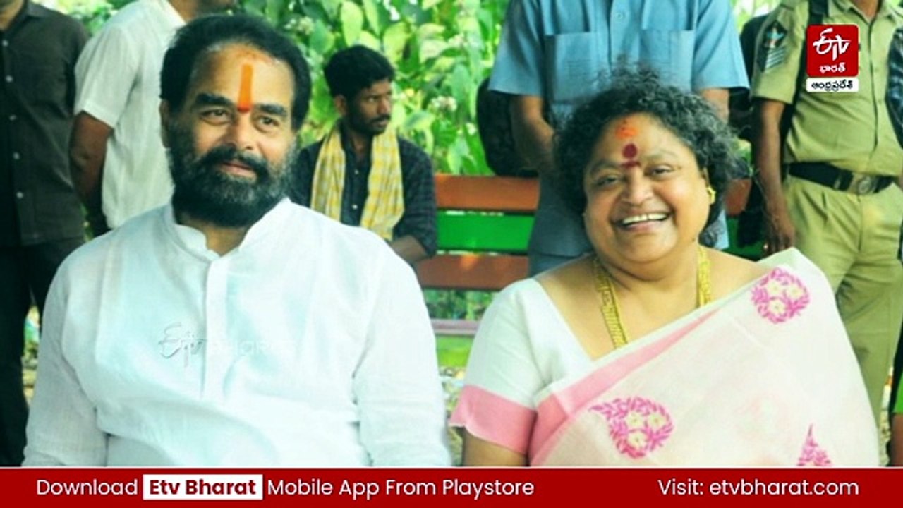 తమ్మినేని సీతారాంకు అరెస్ట్‌ నుంచి రక్షణ కల్పించలేం: హైకోర్టు