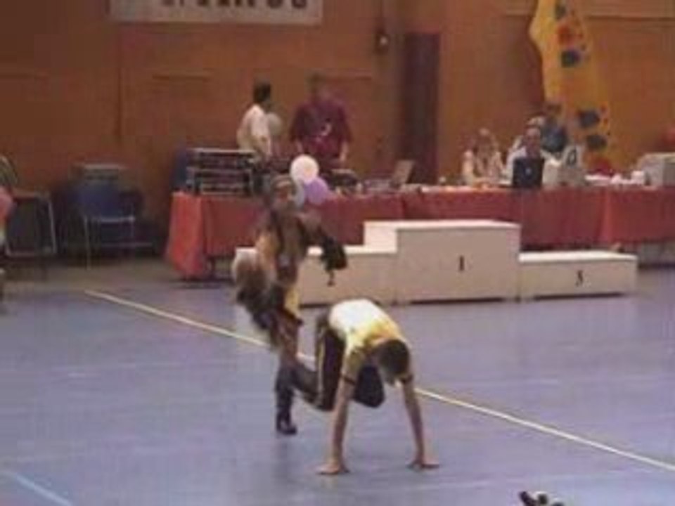 Junior 2004
