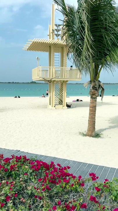 FRONT DE MER à Abou Dhabi