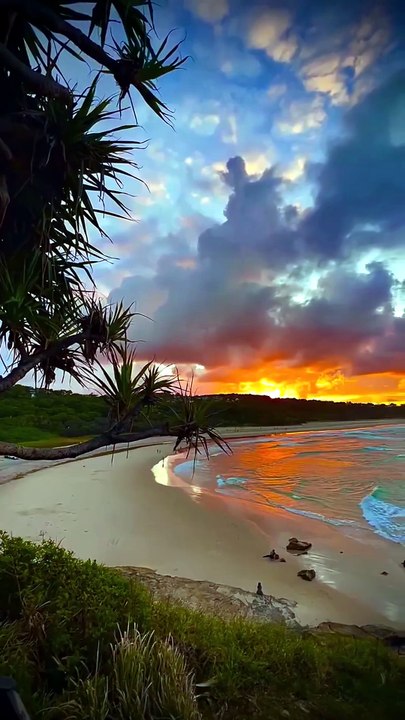 Sunset at North Stradbroke Island, Australia 🌅🇦🇺