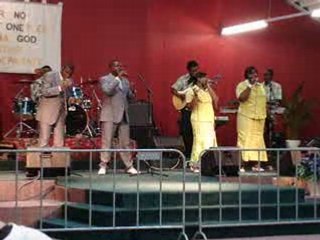 franck mulaja concert dans seyo  yesu