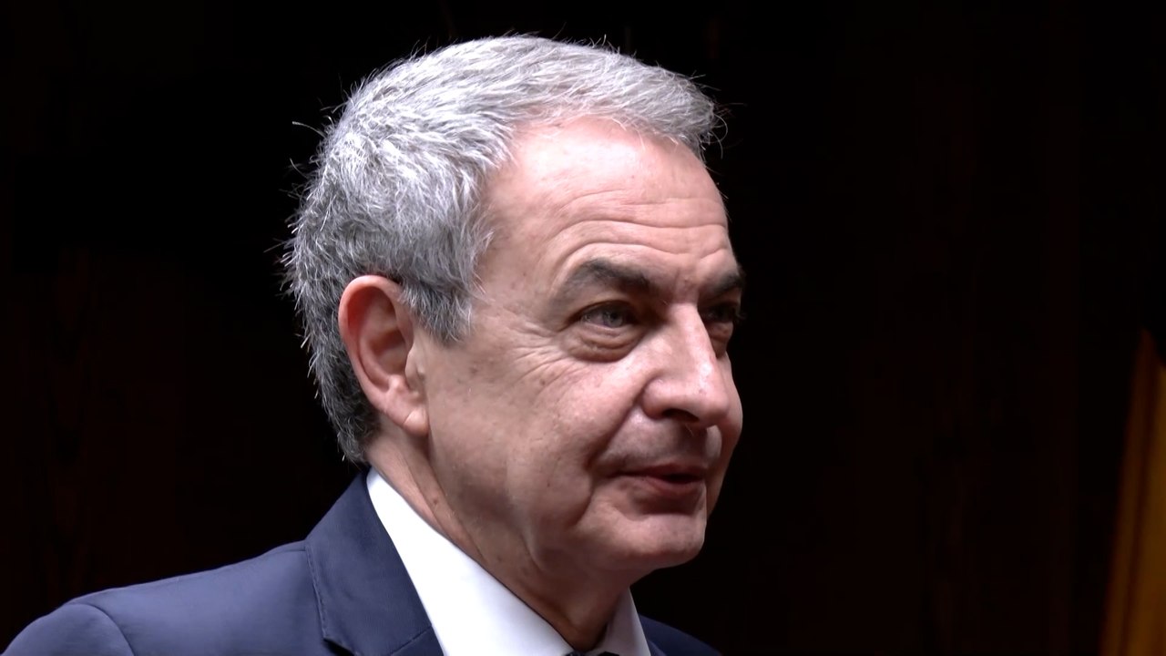 El Gobierno tuvo contacto directo con Plus Ultra para su rescate pero Moncloa lo circunscribe a un «cauce regulado»