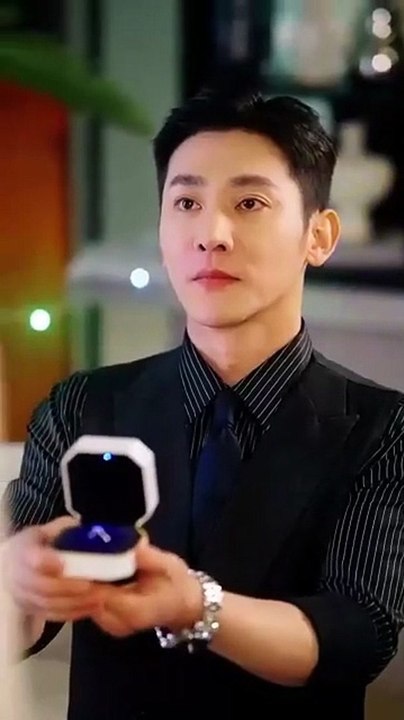She endured for love, but his first love's return made her see—love or not, the answer was clear - Chinese - MiniCine 2025