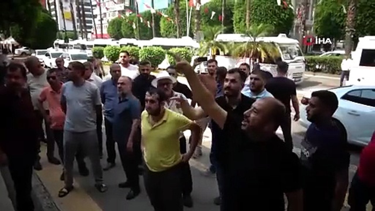 Vatandaş ve şoförlerden başkan Karalar’a tepki