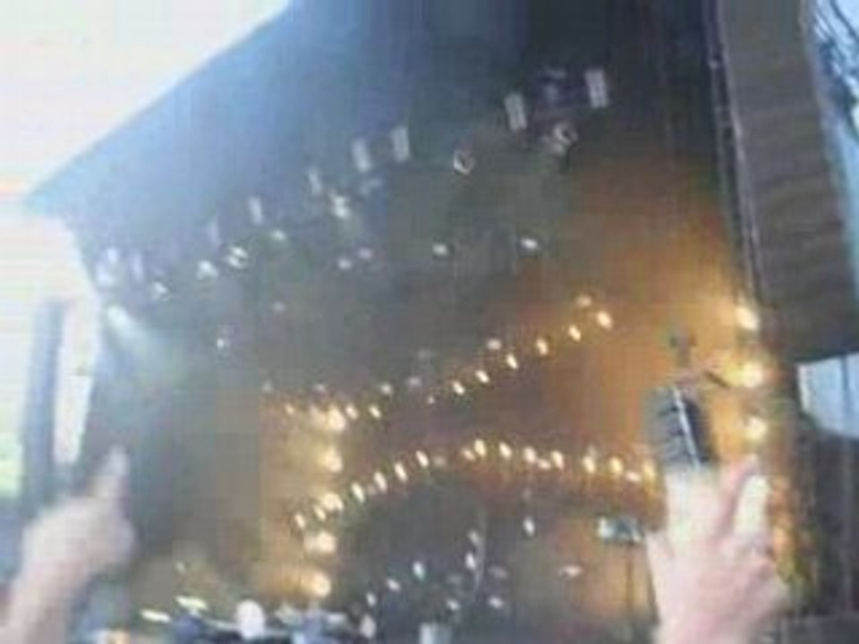 Underworld-King of Snake & 2 months off Clip1 @ Main Square