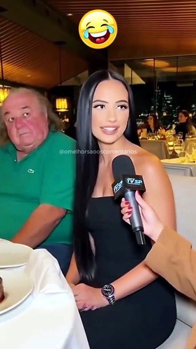 Agora sim eu entendi o motivo da paixão dela. 😁😁😁😁🥰🥰🥰🥰💸💸💸💸
