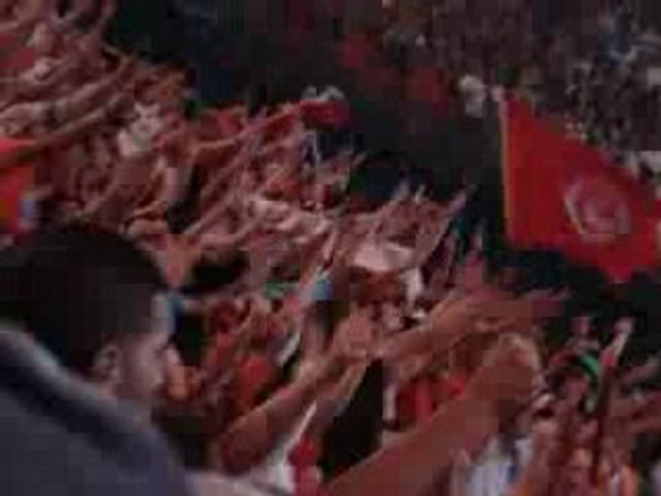 AUX ARMES! au parc des putes