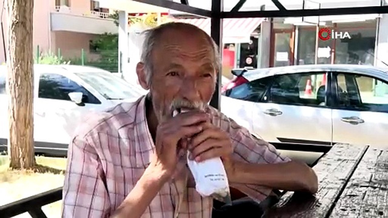34 Yıldır Su İçemeyen Adam Suyu İçti Ama Şimdi Yemek Yiyemiyor