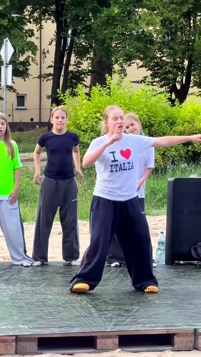 Vanessa « Power » Kujawiak : street dance impeccable en Crocs sur Billie Jean