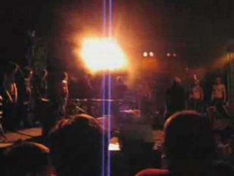 Tambours du Bronx - labouchure.com 2008 - Commentry 03