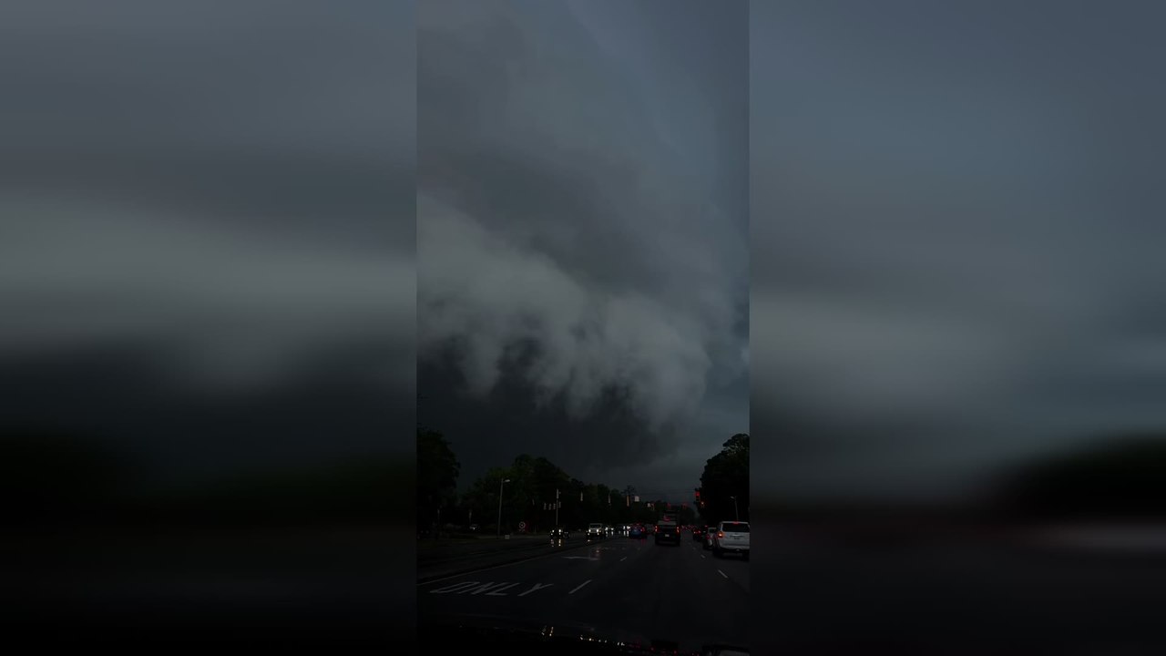 Massive Shelf Cloud Looms Over South Carolina