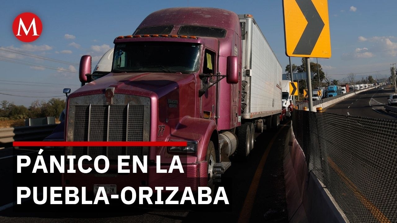 Tráiler choca a delincuentes para evitar asalto en la autopista Puebla-Orizaba