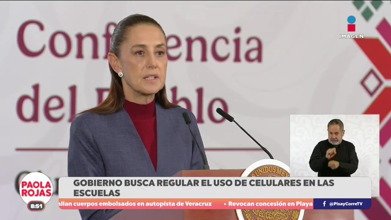 Gobierno busca regular el uso de celulares en escuelas | De Pisa y Corre con Paola Rojas