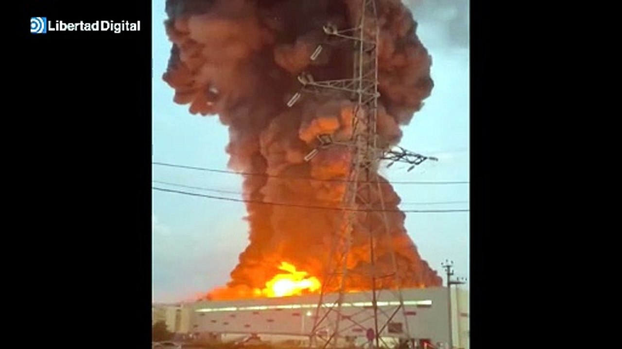 Un devastador incendio sacude Rusia tras la ofensiva de drones ucranianos