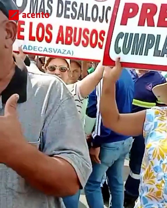 Manifestación social en La Caleta; exigen "cero" desalojos