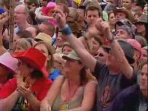 Neil Diamond Holly Holy Glastonbury 08