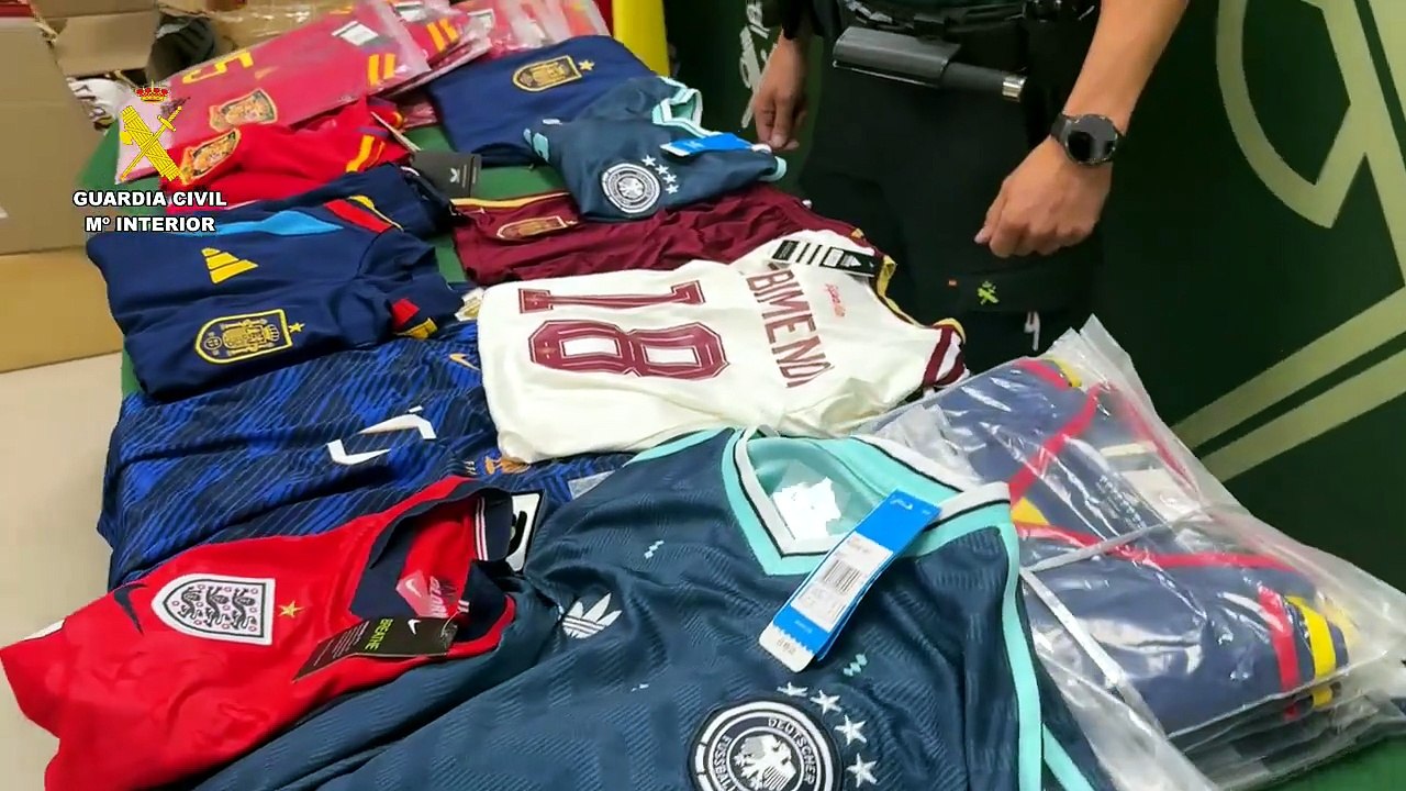 Intervienen más de 700 prendas falsificadas en Albelda