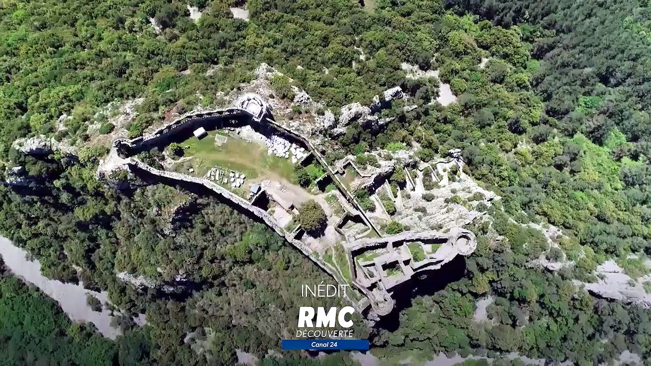 Citadelles du vertige : trésors du pays cathare