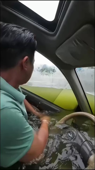 Comment sortir d’une voiture tombée à l’eau 💪🏻