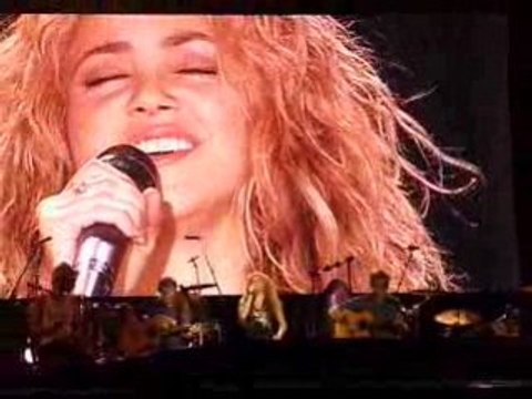 Shakira - Hay Amores (Rock in Rio Madrid)