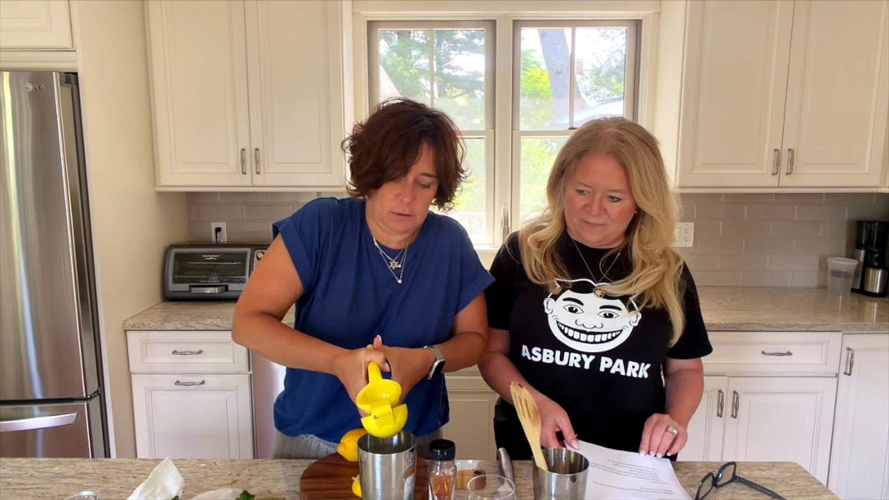 LBF’s Bottoms Up Podcast: Blueberry Lemon Mint Mocktail
