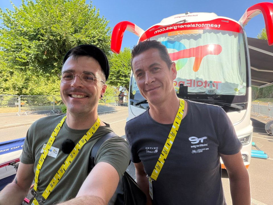 à quoi ressemble vraiment le bus des équipes ?