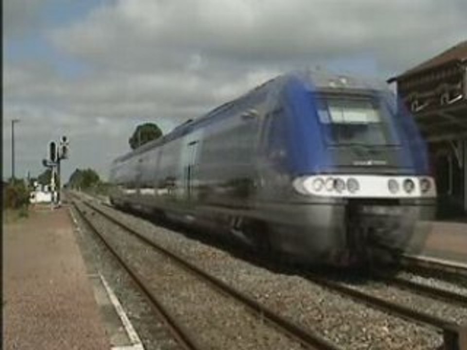 X76514-849411-10H47-AMIENS-STQUENTIN-CHAULNES(80)