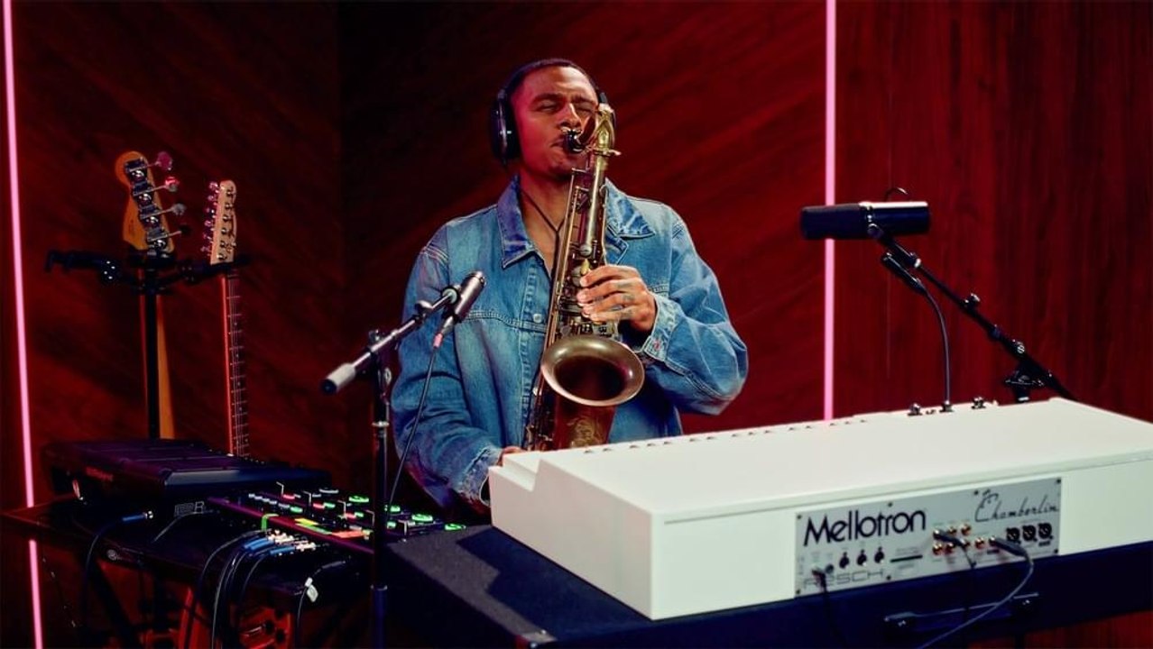 Masego “Symone” (Live Performance) | Open Mic
