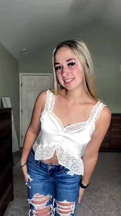 Asymmetrical tank top with lace trim