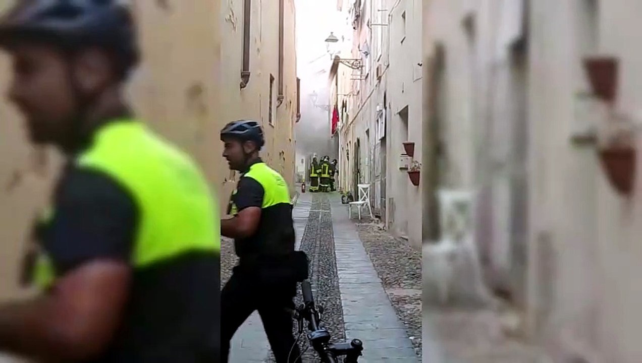 Alghero, cabina elettrica in fiamme: paura in centro storico  - IL VIDEO
