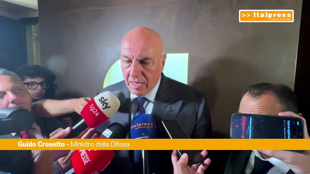 Iran, Crosetto "Tregua molto lontana, speriamo non si allarghi il conflitto"