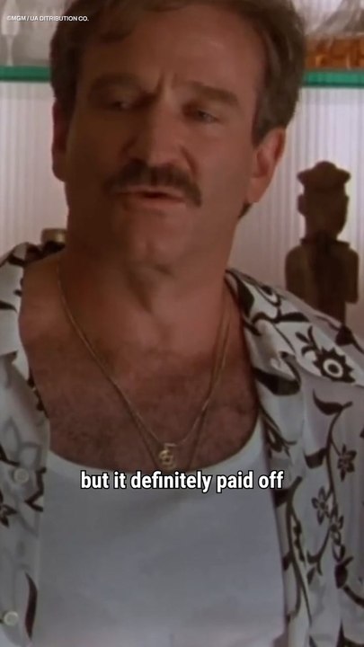 Robin Williams' Unscripted Fall: A Perfect Movie Mistake
