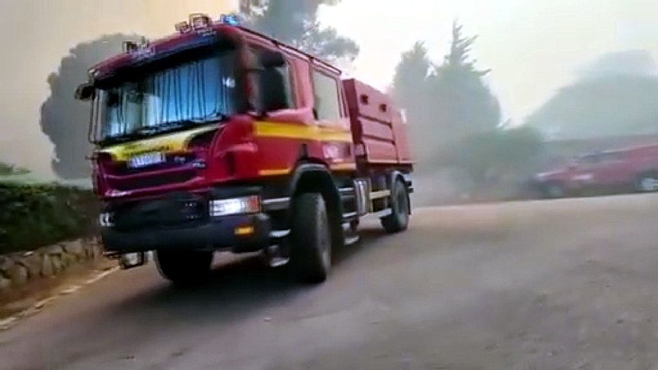 La UME trabaja en el incendio en San Martín de Valdeiglesias (Madrid)