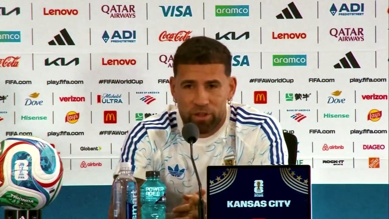 hoy me toca escribir las palabras mas dificiles de toda mi carrera.sone de muy chico vestir la c.mp4