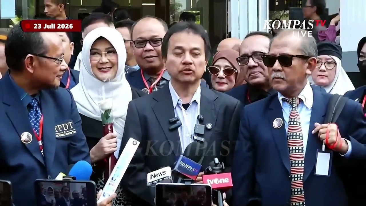 Alasan Ahmad Khozinudin Sebut Kubu Jokowi dan Kubu Roy Suryo Sama-sama Pengecut