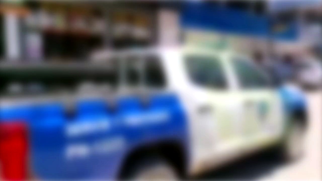 Hija rompe en llanto sobre el cuerpo de su madre