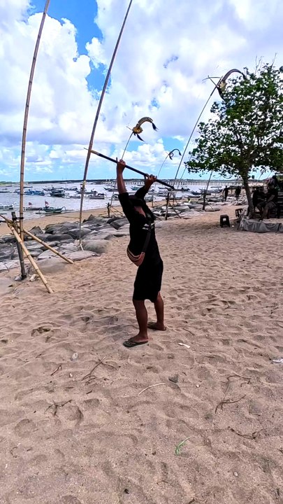 Seni Pindekan / Baling-Baling Bambu Tradisional Bali...  #Pindekan #PindekanBali #TradisiBali #SuaraPindekan #BudayaBali