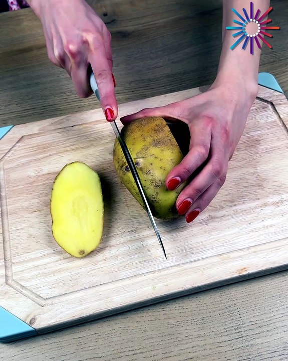 Level up your potato snack game with this spiral hack🍟