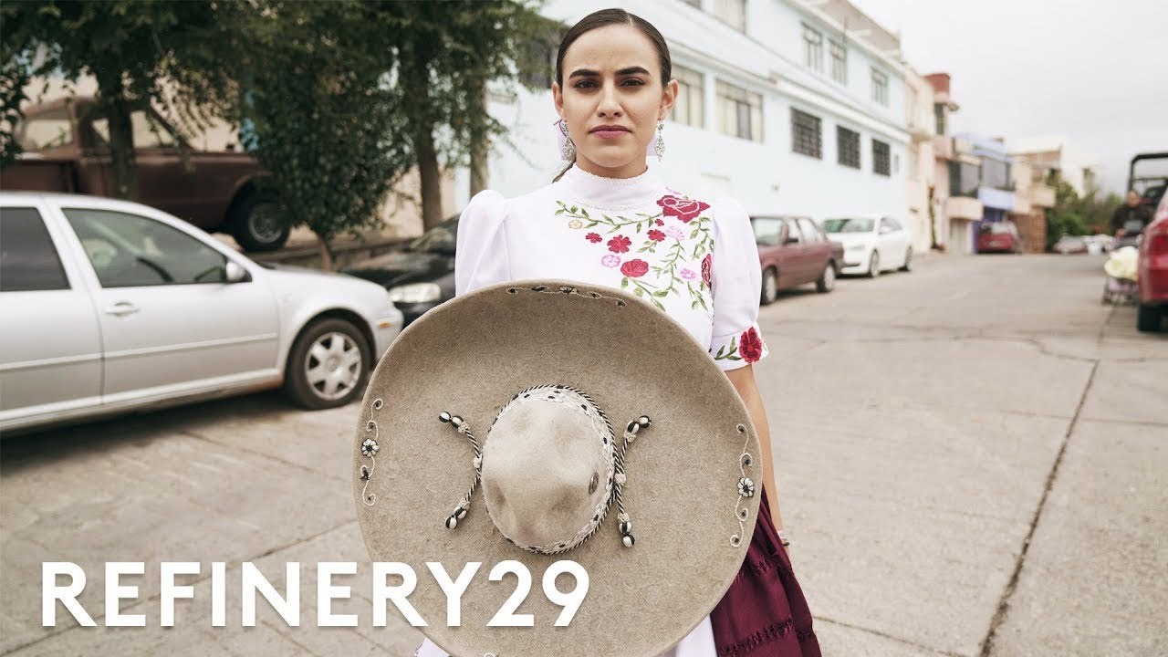 Why These Mexican American Women Are Crossing The Border Into Mexico | Style Out There | Refinery29