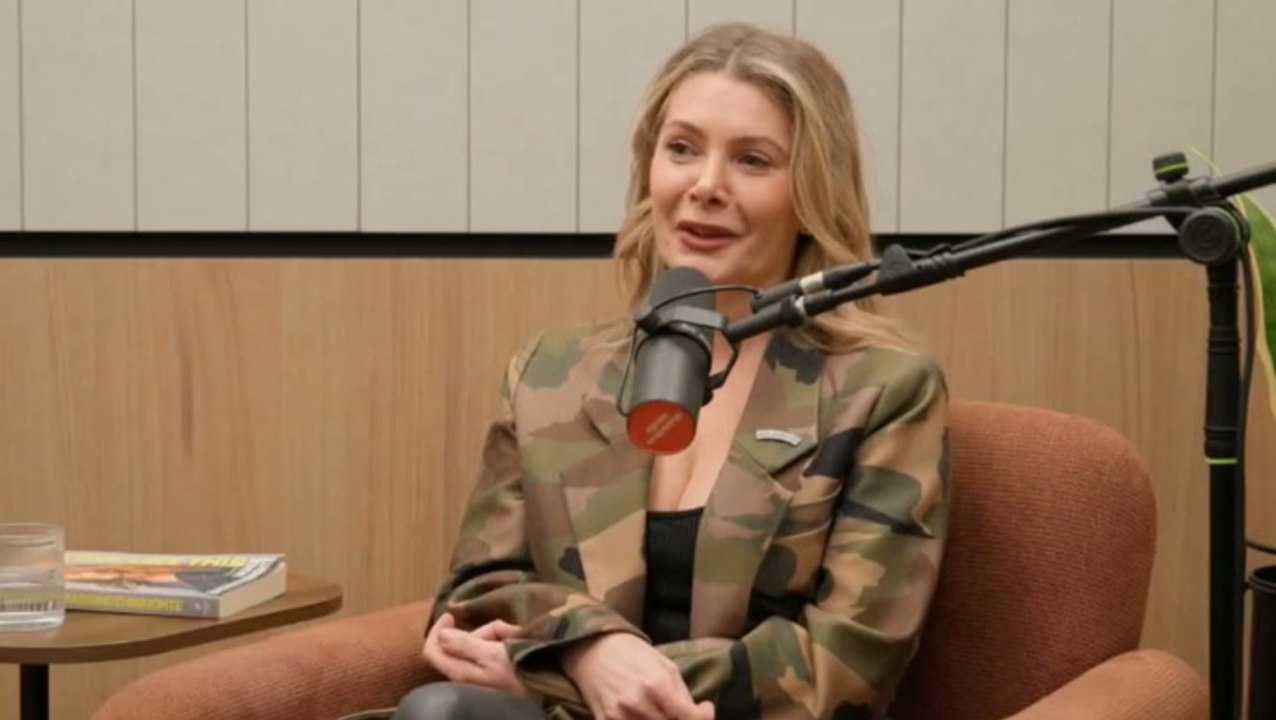 Soap star reveals teenage relationship with married man that left her pregnant