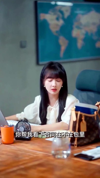 ทุกคนคิดว่าเธอเป็นแค่เลขาฯ CEO แต่จริงๆ คือภรรยาที่ซ่อนตัว เขาเย็นชาต่อหน้าคน แต่คลั่งรักเธอสุดๆ