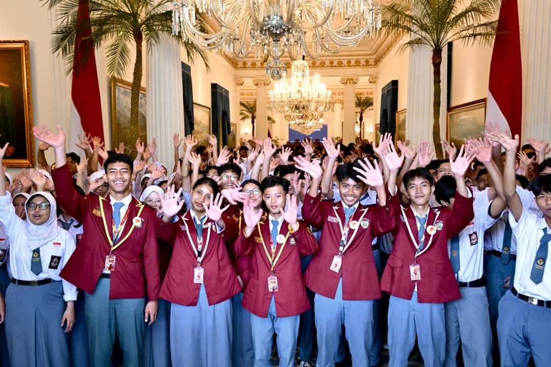 Menjejak Istana, Menumbuhkan Asa: HAN Hadirkan Inspirasi bagi Pelajar SMAN 55 Jakarta