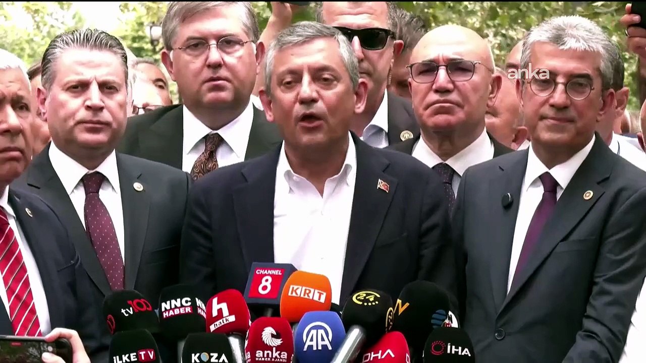 Özgür Özel'den 'Yeni Parti' mesajı: Pusulamızın gösterdiği yön iktidardır