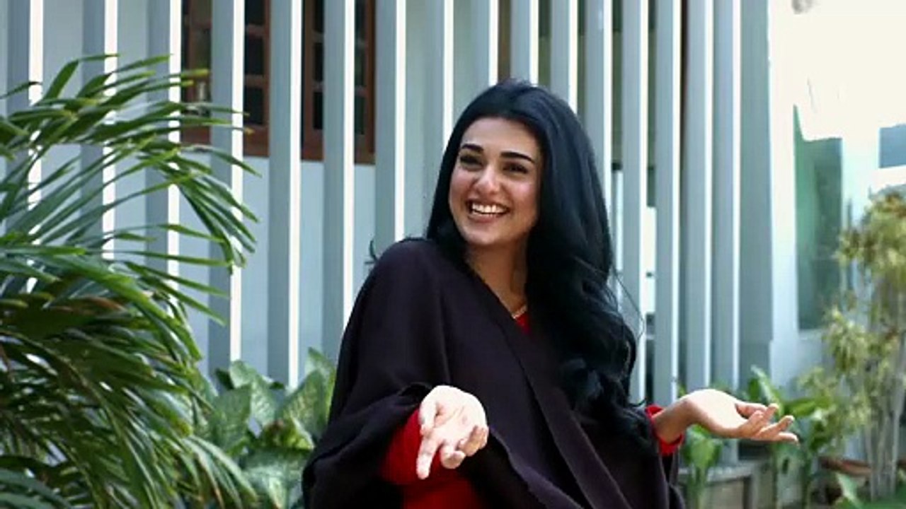 Hum Sub Ke Favorite Celebs Aur Un Ke Favorites - Sarah Khan {1}